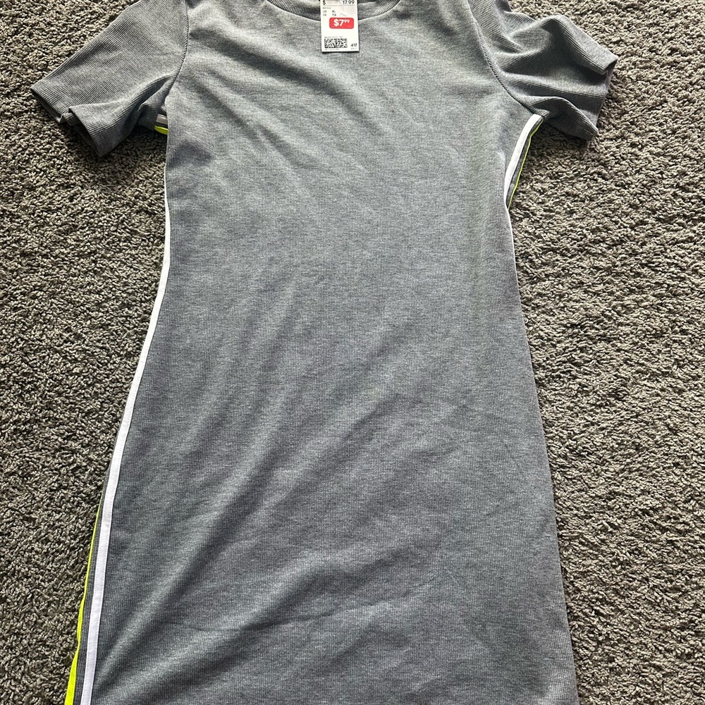 H&M Gray Ribbed Top